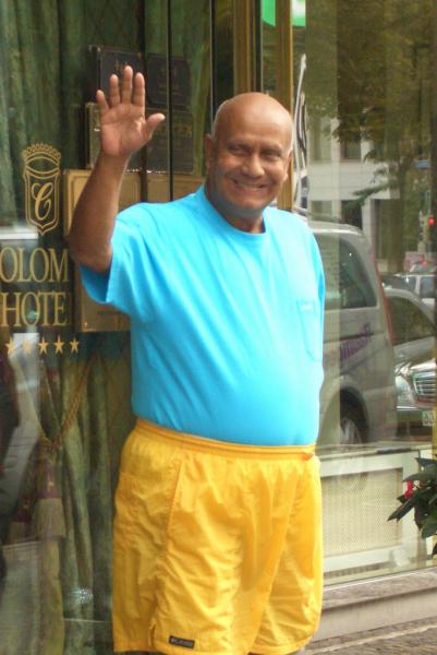 01072004 sri chinmoy.jpg